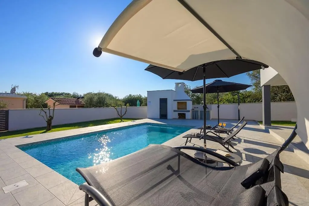 Villa Natali By Istrialux Peroj 0*,  Croatia